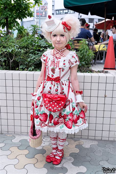 Strawberry Sweet Lolita W Cake Hat And Angelic Pretty In Harajuku