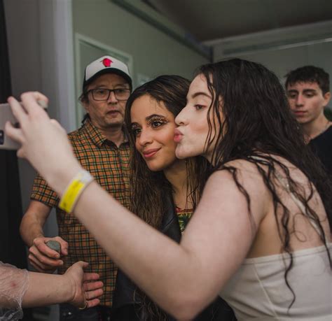 camila cabello worldwide on twitter camila cabello with fans after the rock in rio show via