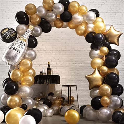 2020 New Years Eve Decorations And Party Supplies Party City Canada