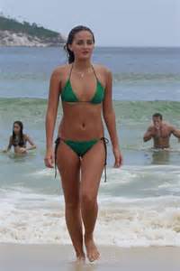 Veja Mais Fotos De Catarina Migliorini A Virgem Da Playboy Em Praia Do Rio Fotos Em Praia
