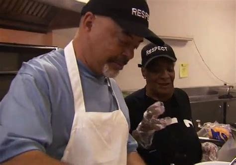 'Secret Millionaire' writes checks to Detroit charities for reality