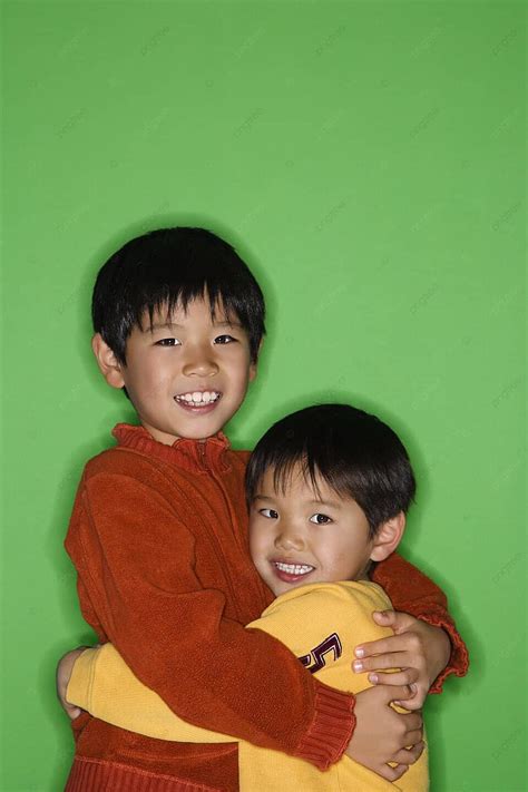 Asian Brothers Hugging Embracing Two People 5 6 Years Photo Background