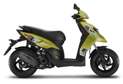Kun tuote piaggio typhoon 50 2t e4 skootteri 2019 tulee jälleen saataville toimipisteisiin (valitse) Piaggio Typhoon 50 2T E4 - Scooter Style & Noosa Motorcycles