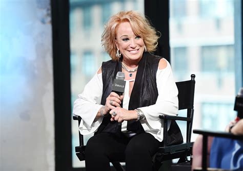 Country Singer Tanya Tucker Hospitalized After A Fall