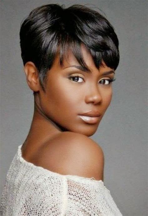 Short Haircut For Round Face African Ladies Wavy Haircut
