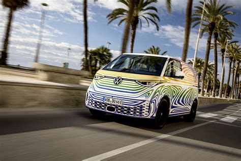 Volkswagen Teases Its Electric Bus One Last Time