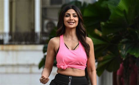 Bollywood Actress Shilpa Shetty S Mother Duped Of Rm K In A Land Deal