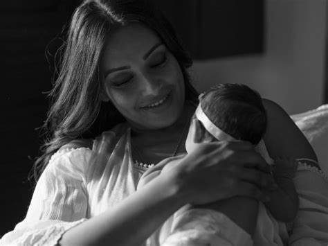 Bipasha Basu Shares Adorable Picture With Daughter Devi