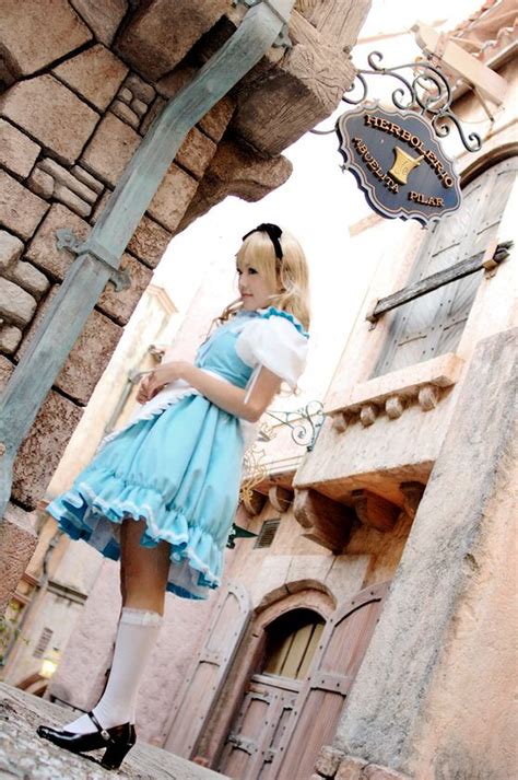 pin on alice in wonderland cosplay