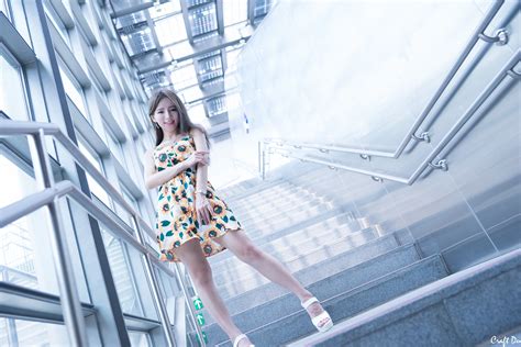 4k Asian Sitting Legs Dress Hands Glance Stairs Hd Wallpaper Rare Gallery