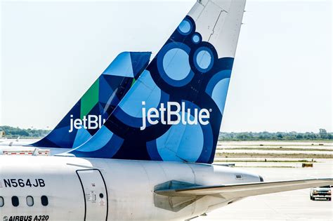 Passengers Claim JetBlue Flight Was Forced to Make Emergency Diversion