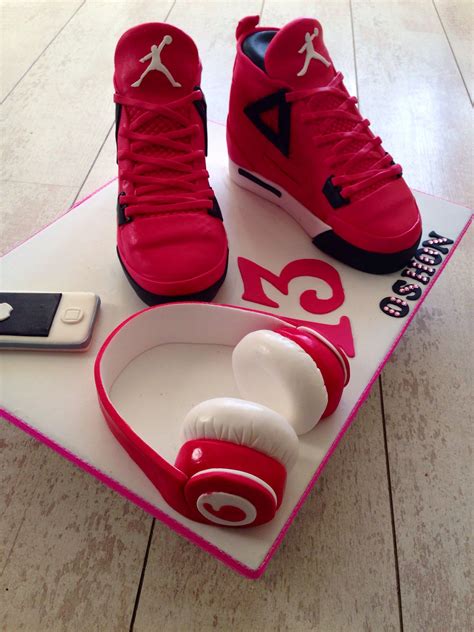 Nike Air Jordan Cakes With Hand Made Dr Dre Beat Headphones And Iphone