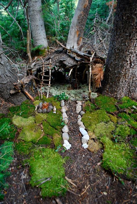 Fairy Shack Complete With Bonfire So Sweet Faeries Gardens Fairy