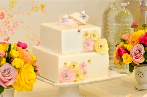 Vintage girl baby shower in pink and yellow - Project Nursery