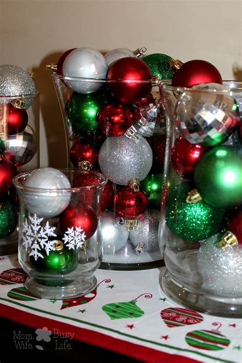 Plenty of simple & easy christmas decoration ideas that are diy homemade can be used for christmas ornaments, snowman, christmas tree, wreath or personalized gifts. Quick and Easy Christmas Decorations - Mom. Wife. Busy Life.
