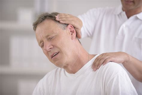 Chiropractic Treatment For Neck Pain Physiocoresports Thornhill
