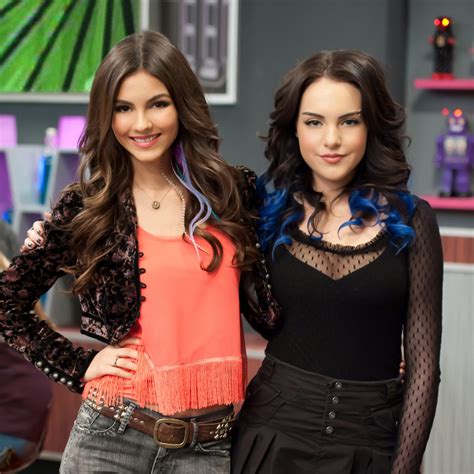 Victorious Star Elizabeth Gillies Is Game For Reunion Or
