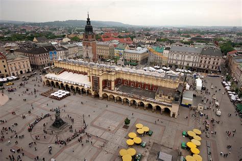 Cracovia krakow soccer offers livescore, results, standings and match details. Wat te doen in Krakau? Bezienswaardigheden, tips en meer!