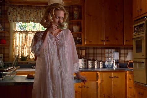 Bettys Lacy Morning Robe Say Good Night To Mad Men With The Shows Best Sleepwear The Cut