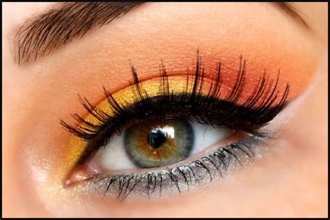 20 Maquillaje De Ojos En Color Mostaza References Labios Tatuados Letra