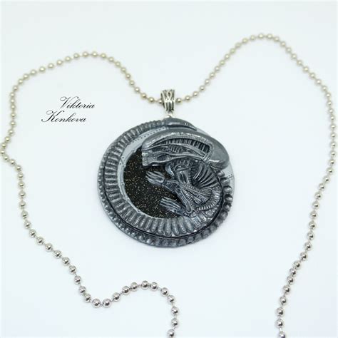 Alien Necklace Silver Necklace With Xenomorph Statement Etsy