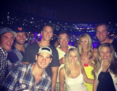 I can't believe the comments about lindsey vecchione's chest/dress/hair/general appearance. lindsey vecchione | Tumblr
