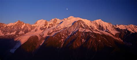 Photo De Montagne En Format Panoramique Le Massif Du Mont Blanc Vu Du