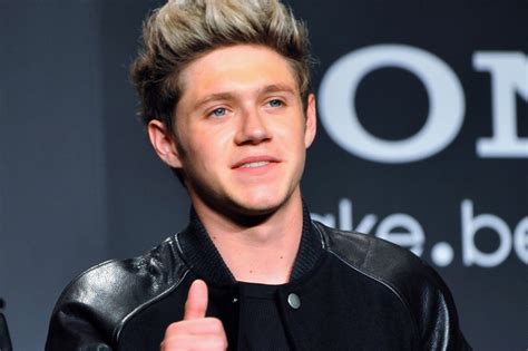 One Directions Niall Horan Proposes To Jessie J Via Twitter