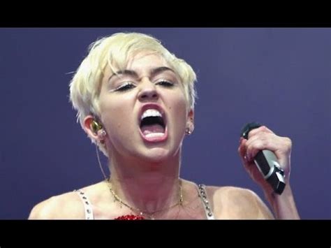 Miley Cyrus Nip Slip Wardrobe Malfunction Video Youtube