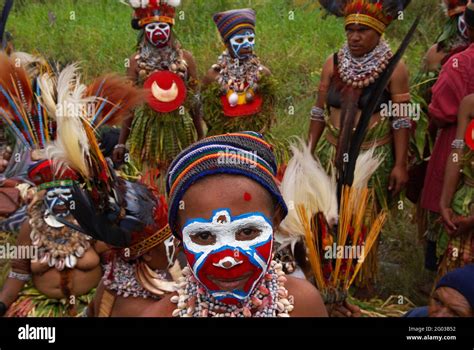 Papua New Guinea Western Highlandmt Hagen Sing Sing Of Mount Hagen