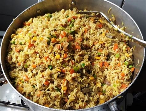 Arroz congri is an easy rice and beans recipe and traditional cuban rice dish that makes a great weeknight meal for any family. Nigerian Fried Rice | How To Make Nigerian Foods | Recipe ...