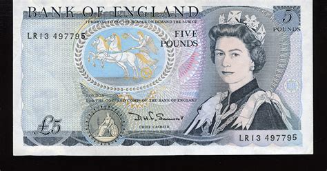 Bank Of England Banknotes 5 Pounds Note 1980 Duke Of Wellington And Queen
