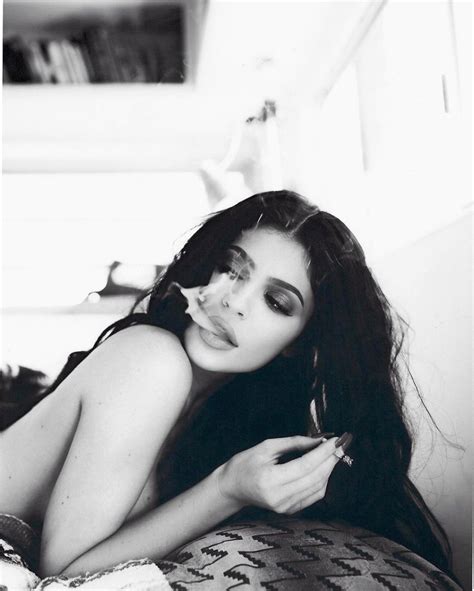 Kylie Jenner Topless Thefappening