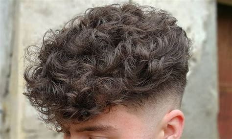 Turn the iron on 180 ° c and slowly guide the hair to the tips. How To Get Curly Hair For Men (2021 Guide)