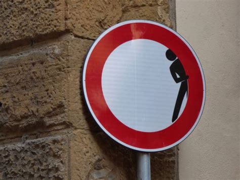 The 13 Weirdest And Funniest Road Signs Its Hard To Believe Actually