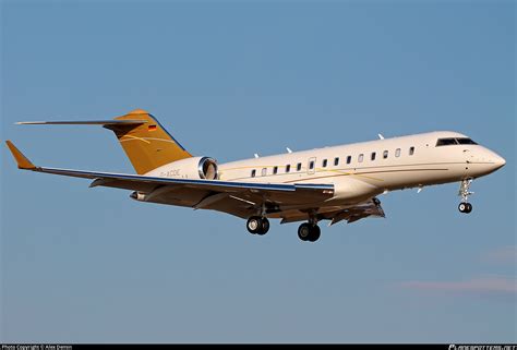 D Acde Dc Aviation Bombardier Bd 700 1a11 Global 5000 Photo By Alex