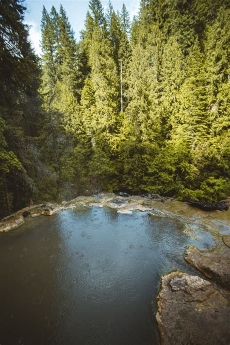 MUST KNOW Tips For Visiting Umpqua Hot Springs Oregon