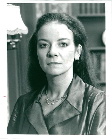 Vintage Photo Of Actress Clare Higgins Home And Kitchen