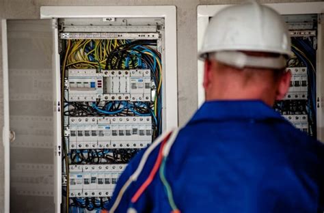 The Benefit Of Commercial Electrical Contractors In Toronto