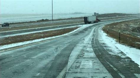 4 Dead In Rollover Crash In Kansas Amid Snowy Weather Abc News