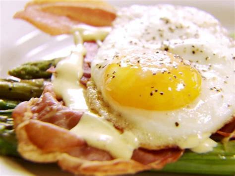 Heat olive oil in a skillet, cook pancetta and a sliced shallot until tender, then add the frozen peas and salt and pepper until the peas are hot. Roasted Asparagus and Prosciutto Recipe | Ina Garten ...