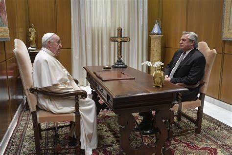 El Presidente Fue Recibido Por El Papa Francisco En El Vaticano