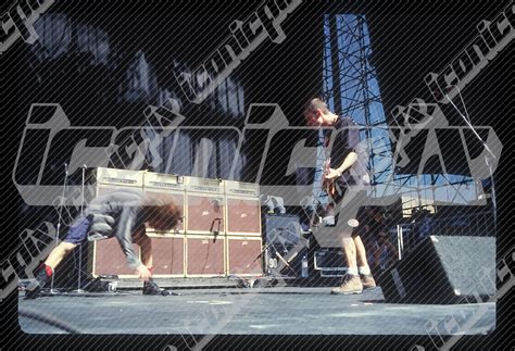 Pearl Jam Iconicpix Music Archive