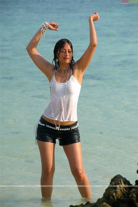 Kaveri Jha Telugu Hot And Sexy Actress Gpict