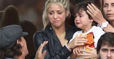 Milan Hijo De Shakira Inconsolable Ante La Derrota De Piqué