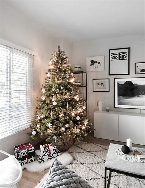 60 Chic Christmas Tree Decorating Ideas That Will Bring Cheer Page