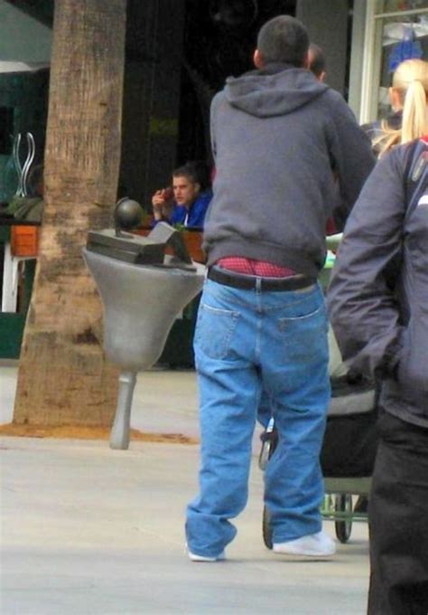 Ridiculously Stupid Saggy Pants Trend 40 Photos Klyker