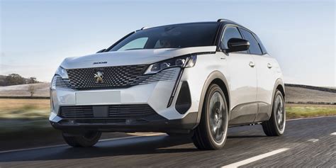 Peugeot 3008 Hybrid Review 2023 Drive Specs And Pricing Carwow
