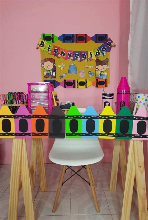 Imagenes Para Decorar El Salon De Clases Collage Puertas Clase 100