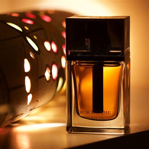Su aroma refleja la sofisticación extrema de un perfume denso y poderoso. Christian Dior's Dior Homme Parfum (2014) - Life with Perfumes